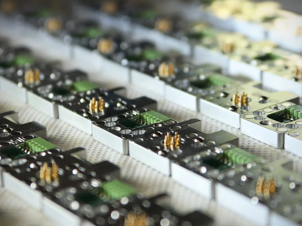 Electronic components and parts for trade wholesale supply